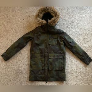 Burton camo jacket size med rare
